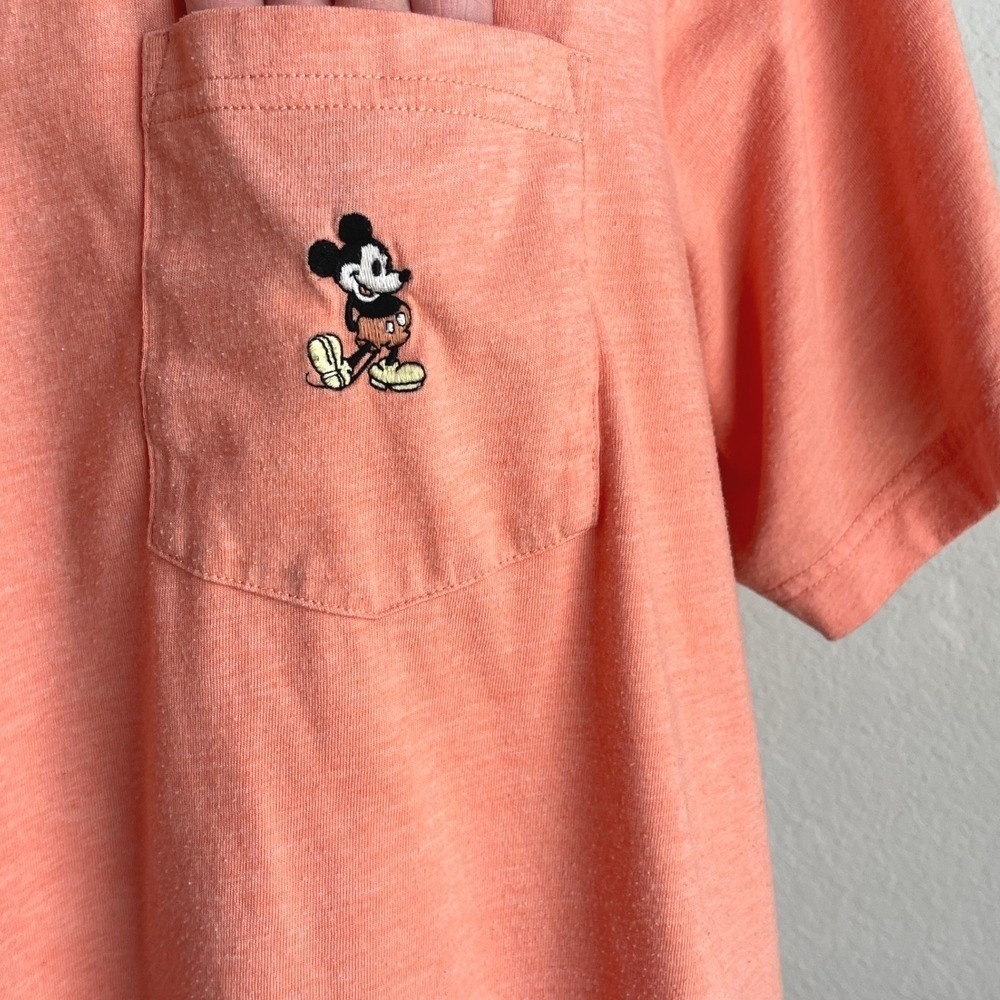 Disney Uniqlo Mickey Mouse Embroidery Coral Shirt Adult XL Vacation Collectible